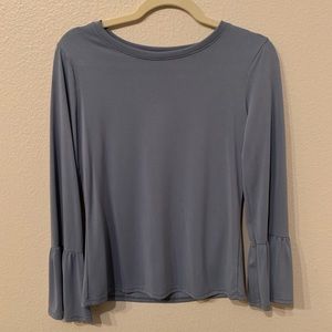 Bell sleeve long sleeve